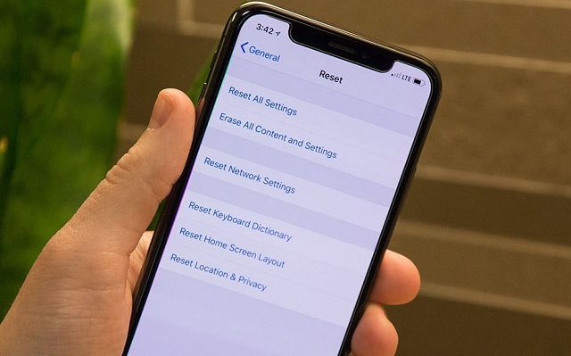 Reset lại máy iPhone của bạn